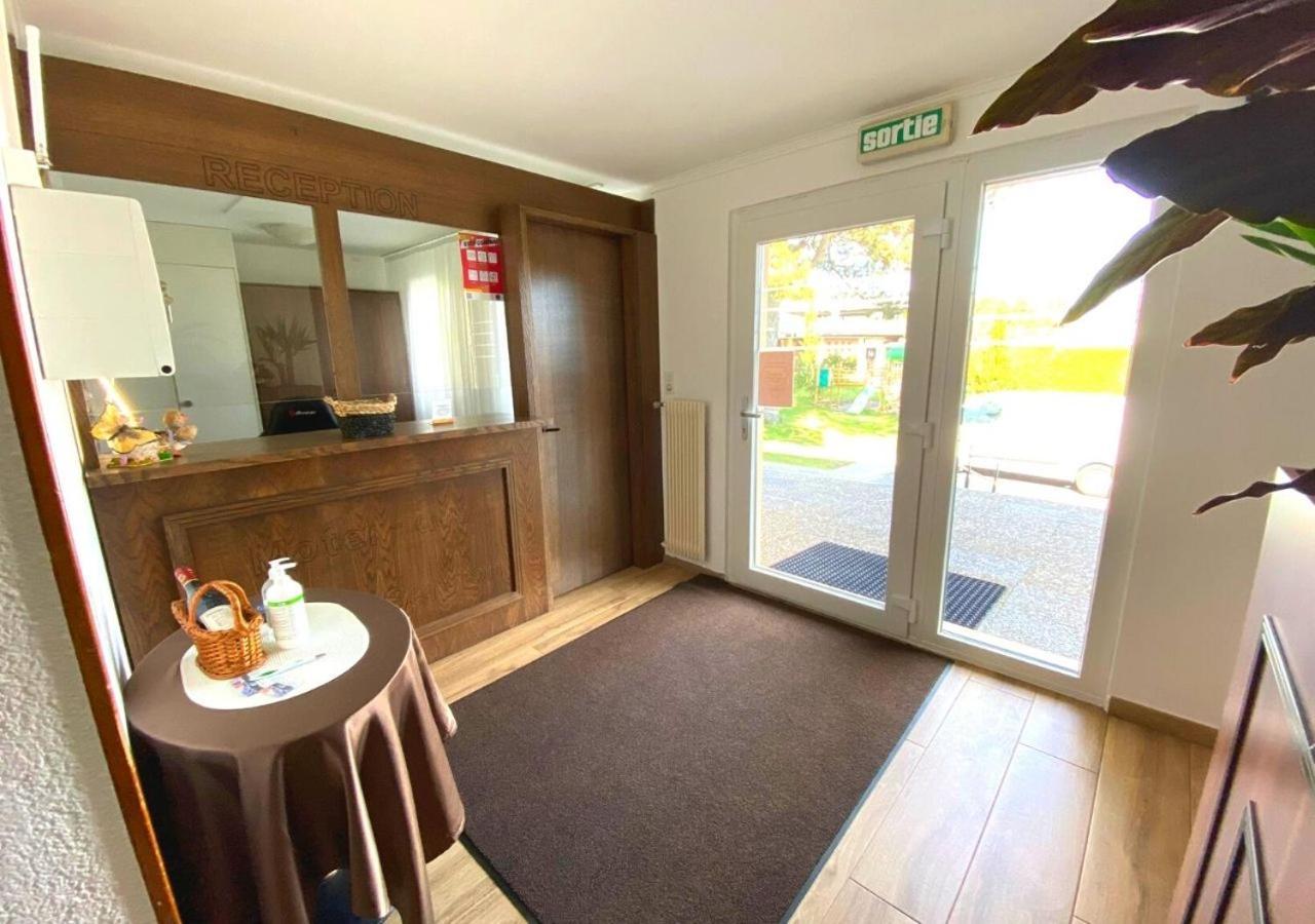 Motel Des Fleurs Servion Eksteriør bilde